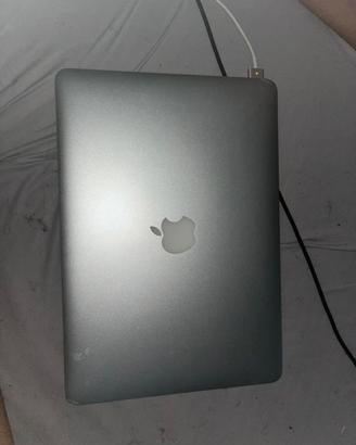 MacBook Air 13”