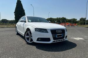 Audi A4 Avant S Line da 143 CV