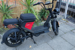 Scooter elettrico 50 benelli ezii