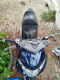 Beverly 125 con blocco 250