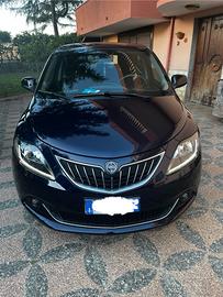 Lancia Ypsilon Hybrid Gold