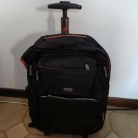 zaino porta PC con ruote 