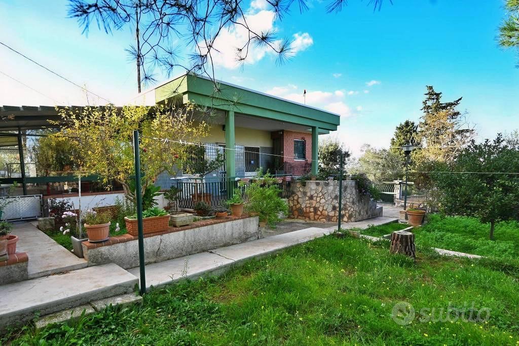 Villa di 140 m² con 5 locali a Putignano - View 4