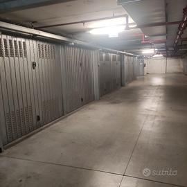 Pressi stazione garage