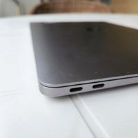 MacBook Air 13" 2018 16GB 256GB Batteria nuova