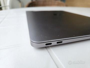 MacBook Air 13" 2018 16GB 256GB Batteria nuova