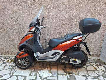 Piaggio MP3 Yourban 300