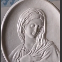 Basso rilievo in marmo