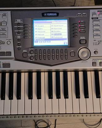 Arranger Yamaha PSR 2100