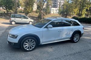 AUDI A4 Allroad 190 CV S tronic Business