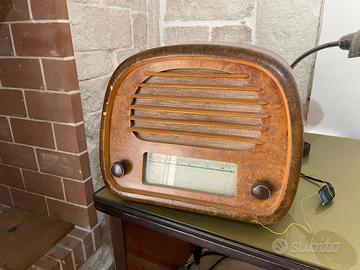 RADIO ANTICA PHILIPS DEL '46  mod.BI460A