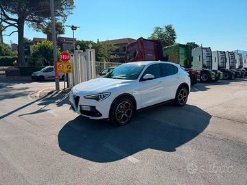 Alfa Romeo Stelvio 2.2 Turbodiesel 210 CV AT8 Q4 V