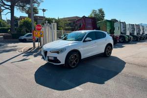 Alfa Romeo Stelvio 2.2 Turbodiesel 210 CV AT8 Q4 V
