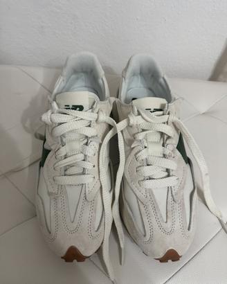 New Balance 327