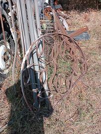 grata sopra porta inferriata