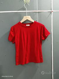 Top corto rosso