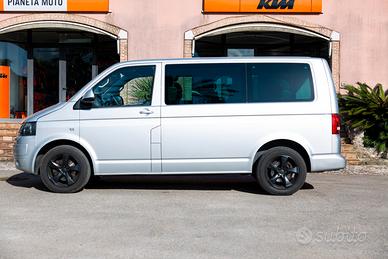 VOLKSWAGEN Multivan 5ª '09-'15 - 2011