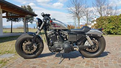 Moto harley davidson 883 R