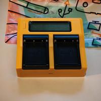 DUAL LCD CHARGER per 
 NPW126 + 2 batterie