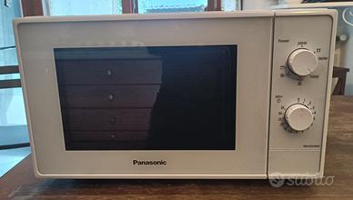 PANASONIC MICROONDE CON GRILL E PIATTO ROTANTE