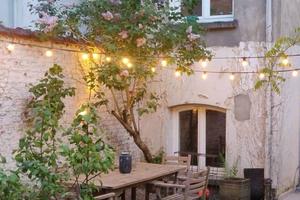 Casa indipendente di 180 m² con più di 5 locali a 