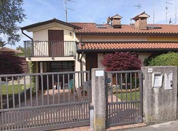 Immobile in asta di 90 m² con 2 locali a Ronchi de