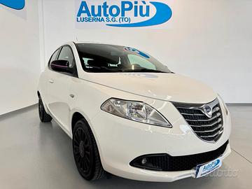 Lancia Ypsilon 0.9 TwinAir 85 CV 5 porte S&S S Mom