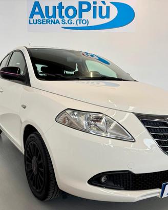 Lancia Ypsilon 0.9 TwinAir 85 CV 5 porte S&S S Mom