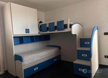 Cameretta con tre letti