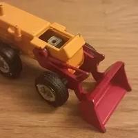 Trattore con ruspa 1:66 Polistil Penny n. 0/122