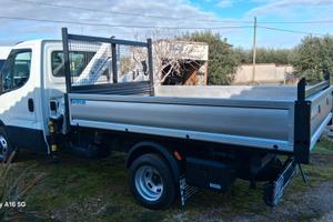 ivecodaily 150 hp ribaltabile gru euro6 