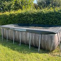 Piscina Besteay. 4x 2