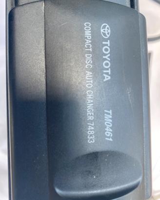 toyota caricatore compact disk