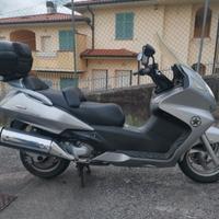 Honda silver Wing 600