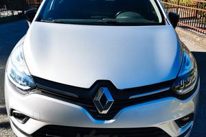 Renault clio 1.5 Diesel 90cv moschino intens
