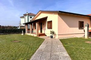 PORZIONE DI BIFAMILIARE A BASSANO DEL GRAPPA