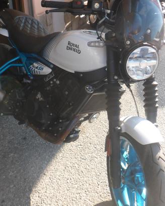 Royal Enfield Guerrilla 450