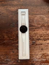 Samsung Galaxy Watch 5 silver 44mm Nuovo