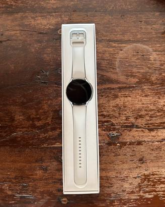 Samsung Galaxy Watch 5 silver 44mm Nuovo