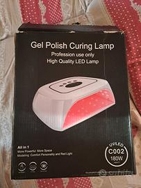 Banco unghie, fornetto e sedia