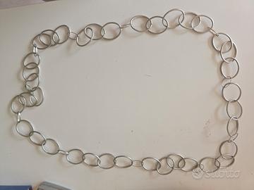 Collana lunga anelli argentati design moderno