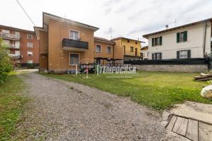 QUADRILOCALE SENZA SPESE CONDOMINIALI, CON BOX E G