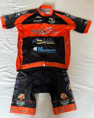 Completo ciclista