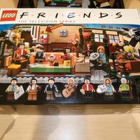 Lego 21319 Friends Central Perk con Teca
