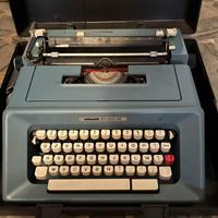 Macchina da scrivere Olivetti 46