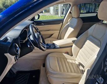 Alfa Romeo Stelvio 2.2 210cv q4