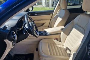 Alfa Romeo Stelvio 2.2 210cv q4