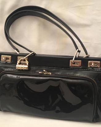 Borsa Lancel classica in vernice nera