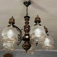 Due Lampadari vintage anni ’60/’70 in legno, otton