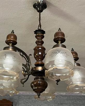 Due Lampadari vintage anni ’60/’70 in legno, otton